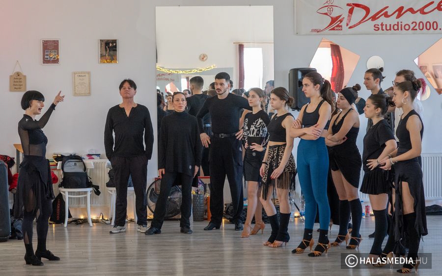 (►) Stúdió 2000 TSE: Ünnepi edzőtábor (galéria)