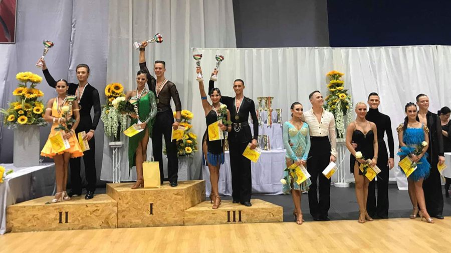 Stúdiós helytállás itthon és külföldön