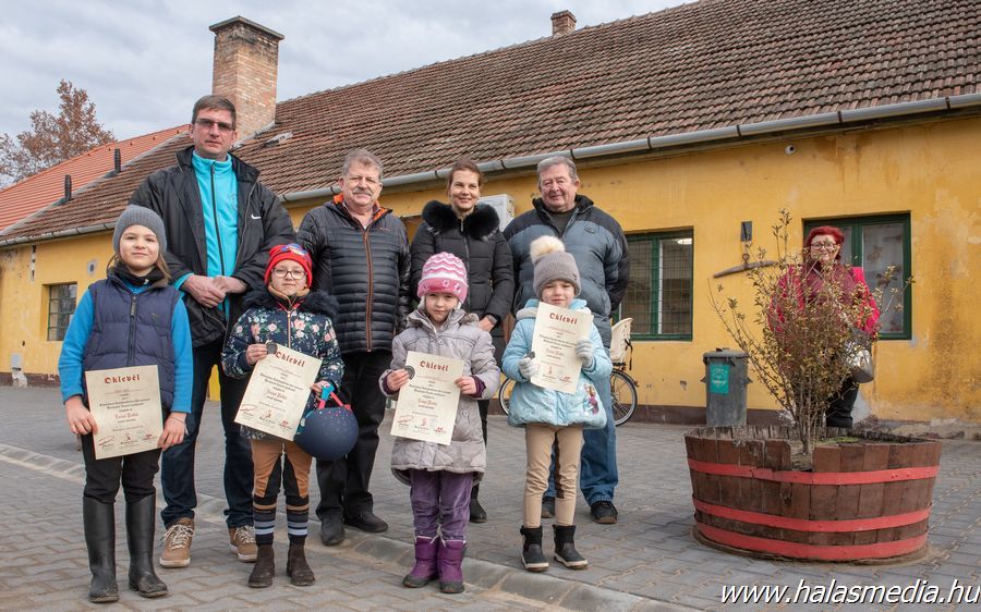 Ezüst és arany patkós kicsihuszárok (galéria)