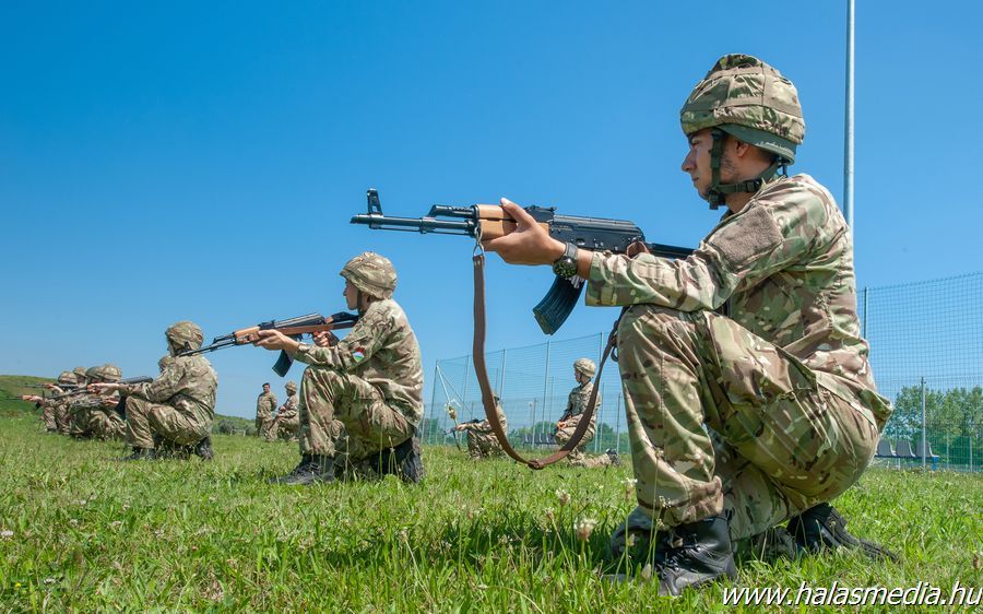 Tartalékos alapképzés Halason (galéria)