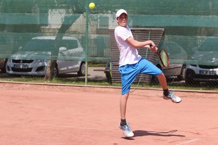 Halas a négyes döntő házigazdája