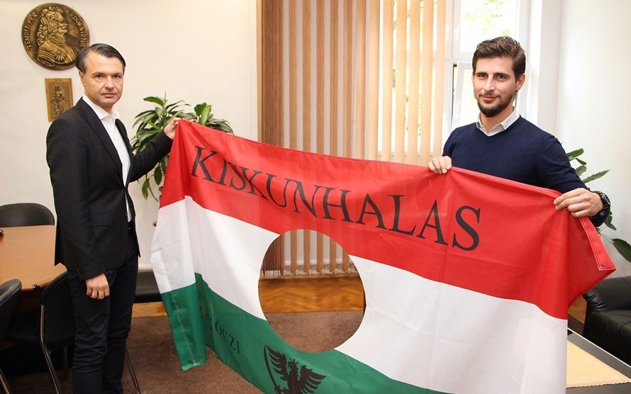 Ünnepi műsor a Halas Televízióban szombaton