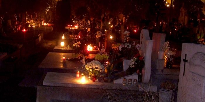 Temetők – kitiltják az autókat