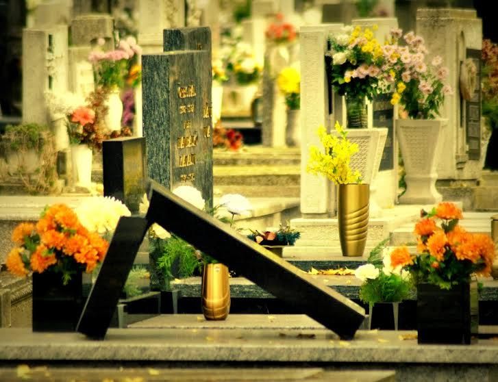 Fordulat: feltámad a Kegyelet