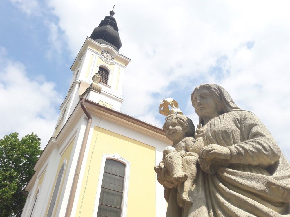 Születésnapra, idősek köszöntésére készül az Alsóvárosi templom