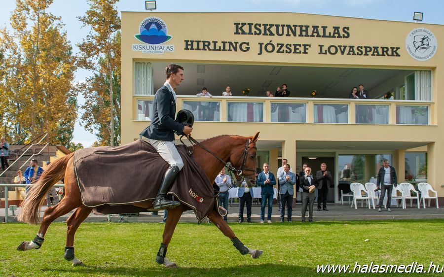 Duplázások a vasárnapi döntőkön (galéria)