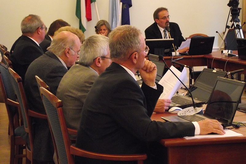 Lesz adósságplafon a városban