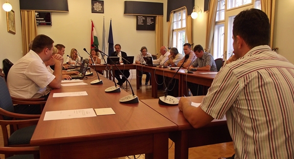 Tizenhat perc alatt elintézve