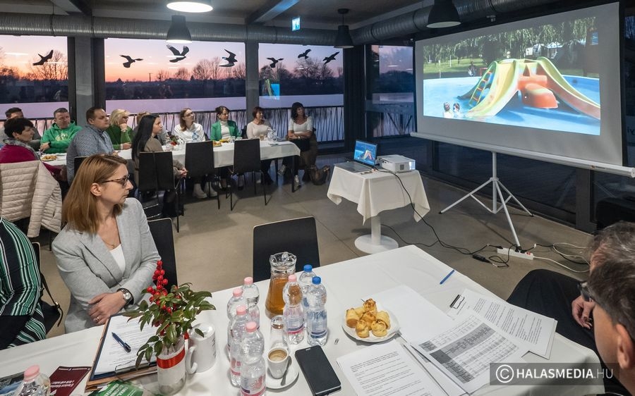 Turisztikai fórum a Csetényi Élményparkban (galéria)