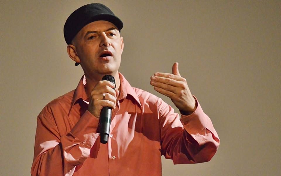 Száguldjon Ön is a Föld körül Vujity Tvrtkóval!