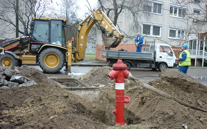 Tűzcsapcserék városszerte (videó)