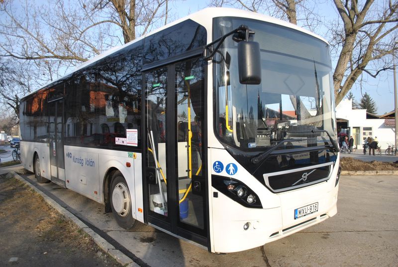 Új buszok állnak forgalomba