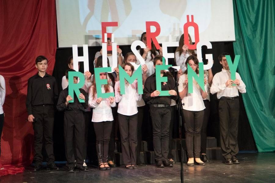 Erő, hűség, remény!