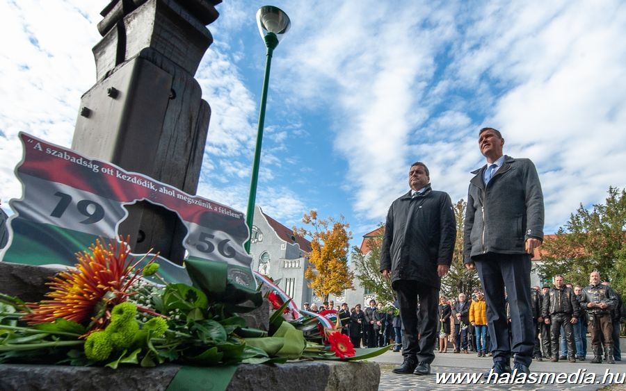 Méltó 56-os megemlékezés, Bányai Gábor átvette díszpolgári címét (galéria)