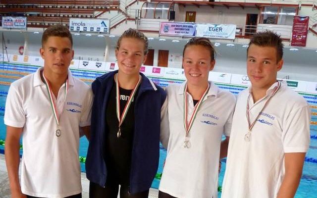 Éremhalmozó halasi úszók