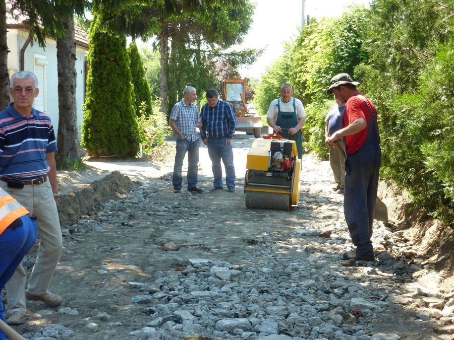 Útépítés a Bacsó utcában