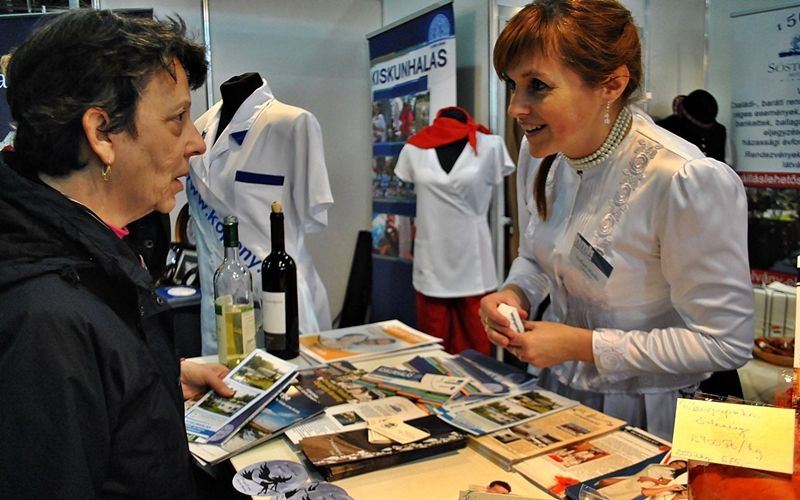 (►) Friss videó a kiállításról