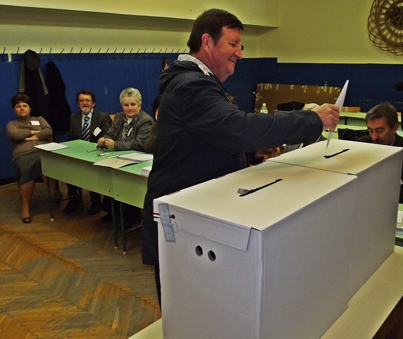 Október 12-én választunk polgármestert