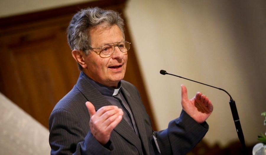 Imre atya aranymiséje