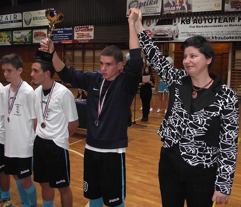 Kellenének a szakmunkások (videóval)