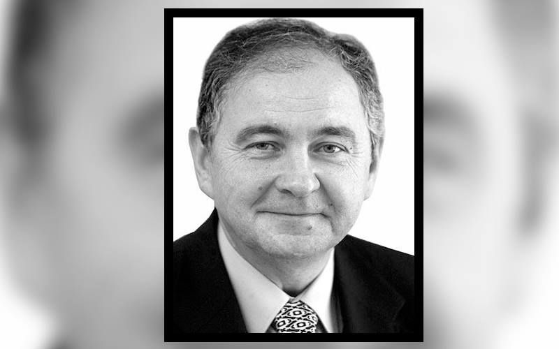 Elhunyt Várnai László