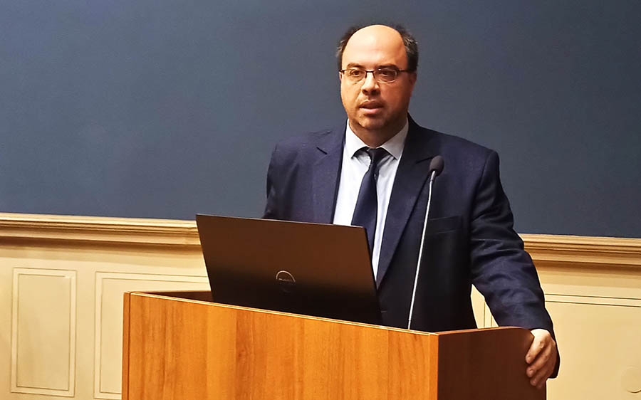 Vitatott háborús szereplőről történészi előadás