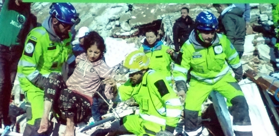 A vörösiszap-katasztrófa, valamint a törökországi földrengés mentési munkálatairól volt előadás