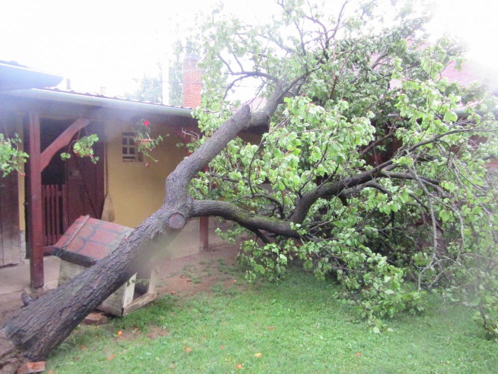 (►) Így tombolt a vihar a kistérségben