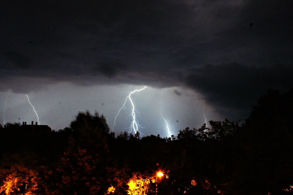 Hozzánk is elért a vihar (frissül)