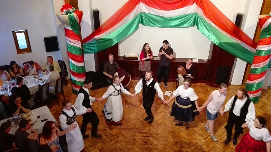 Moldvai Pásztortűznél