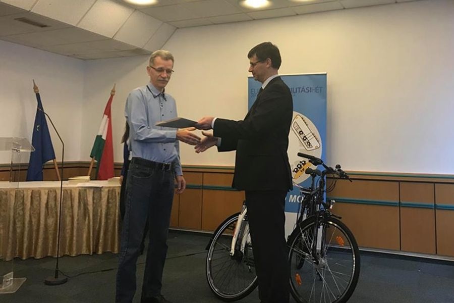 Elismerés a halasi biciklis programokért