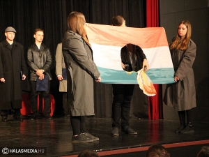 (►) „A hit, a bátorság és a józanság forradalma volt”